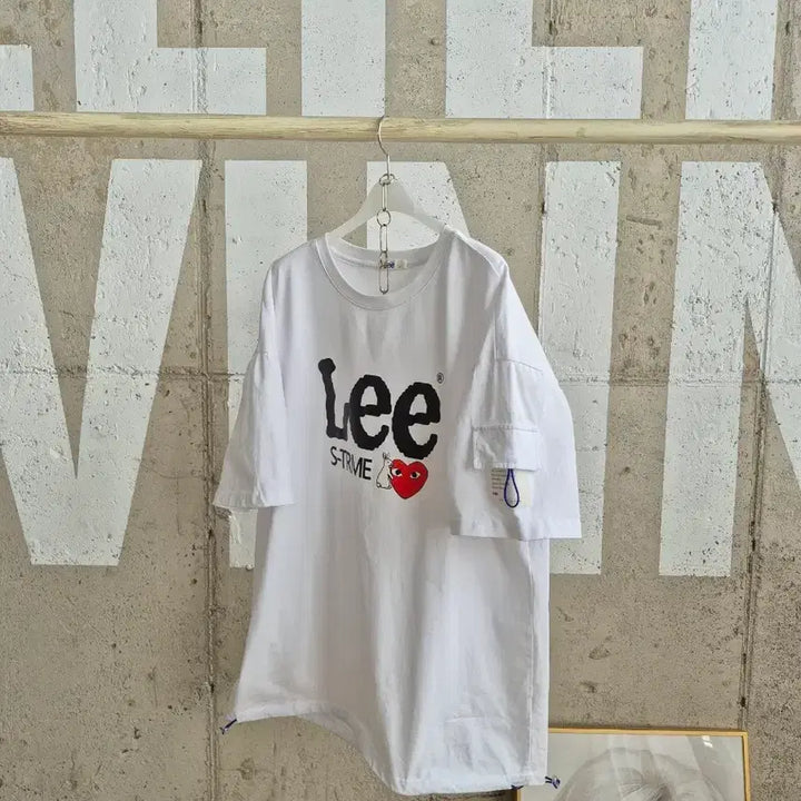 [BUNJANG] Unisex Oversized T-Shirt with Lee Logo and Heart Print / 오버핏 명품스러운 반팔티셔츠(공용