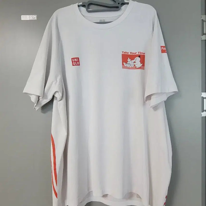 [BUNJANG] Pokemon Run 5km Medal Keyring, T-shirt, Hat, and Bag Set / 포켓몬런 5km 메달키링+티셔츠+모자+가방