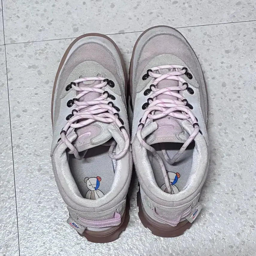 [BUNJANG] Nike Trekking Shoes Soft Pink / 나이키트레킹화_바로발송