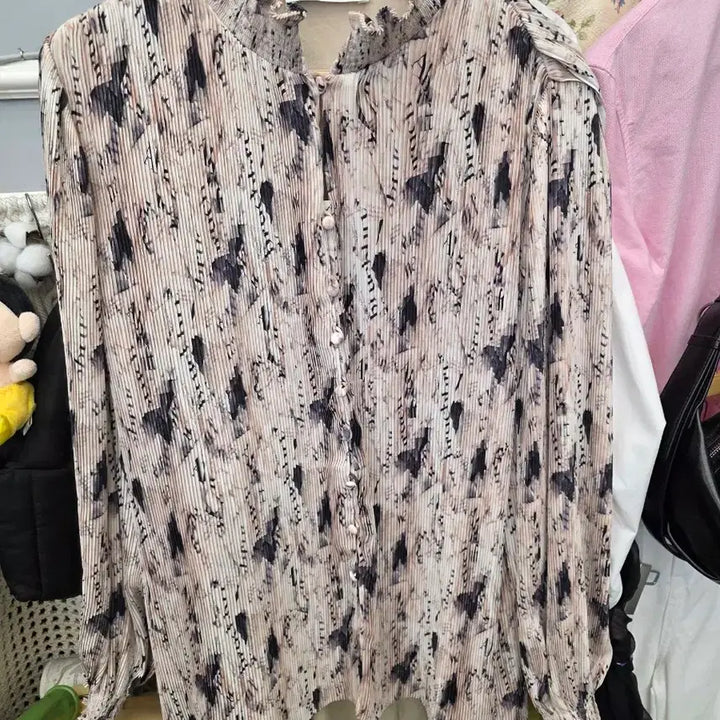 [BUNJANG] MICHAA Pleated Blouse / 미샤 mic has 주름 블라우스