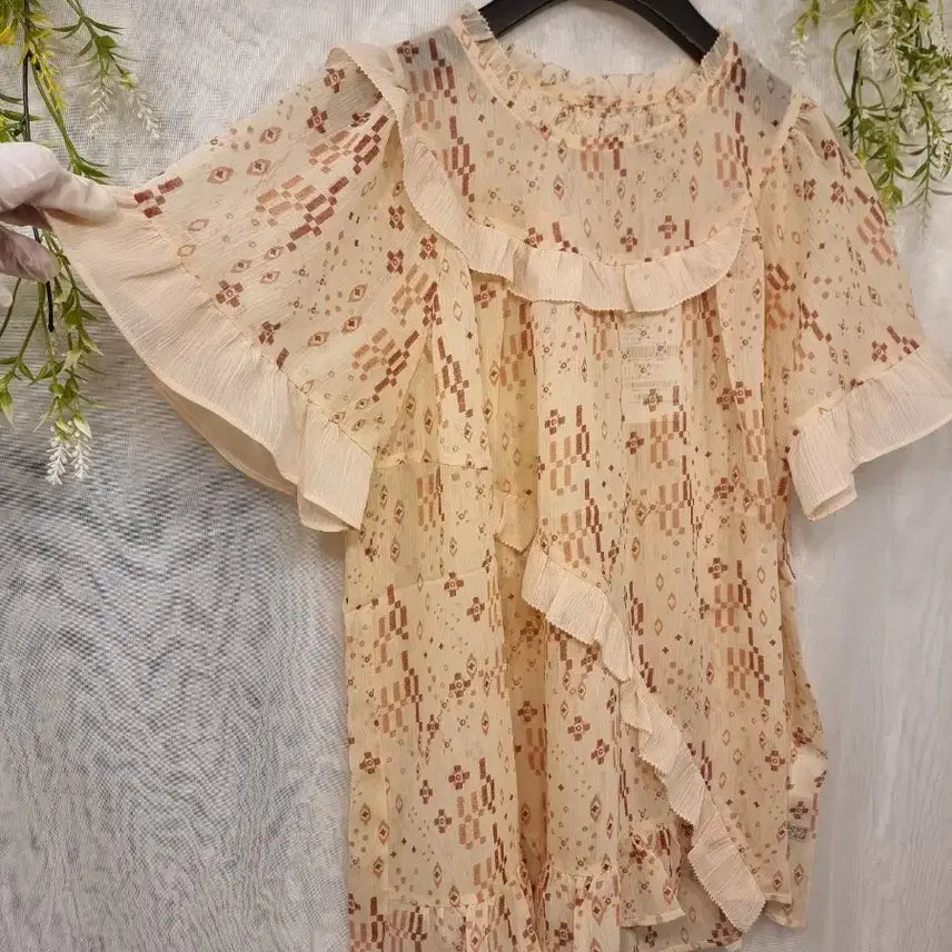[BUNJANG] Thursday Island S Mixed Pattern Short Sleeve Blouse / 새상품 S 배색 믹스 패턴 반팔 블라우스 써스데이아일랜드