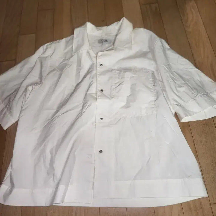 [BUNJANG] COS White Short-Sleeve Shirt (M) / COS 코스 화이트 반팔 셔츠 M사이즈입니다