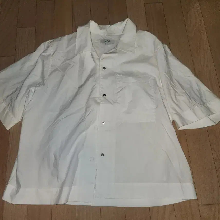 [BUNJANG] COS White Short-Sleeve Shirt (M) / COS 코스 화이트 반팔 셔츠 M사이즈입니다