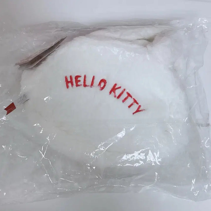 [BUNJANG] Sanrio Hello Kitty Face Handbag Limited Edition / [미사용 새상품] 산리오 크리스마스 팝업 헬로키티 얼굴 핸드백