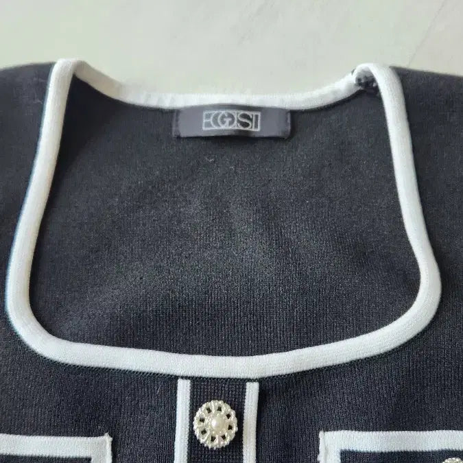 [BUNJANG] Ecost Button Short Sleeve Cardigan Black / Ecost 단추 반팔 가디건 블랙