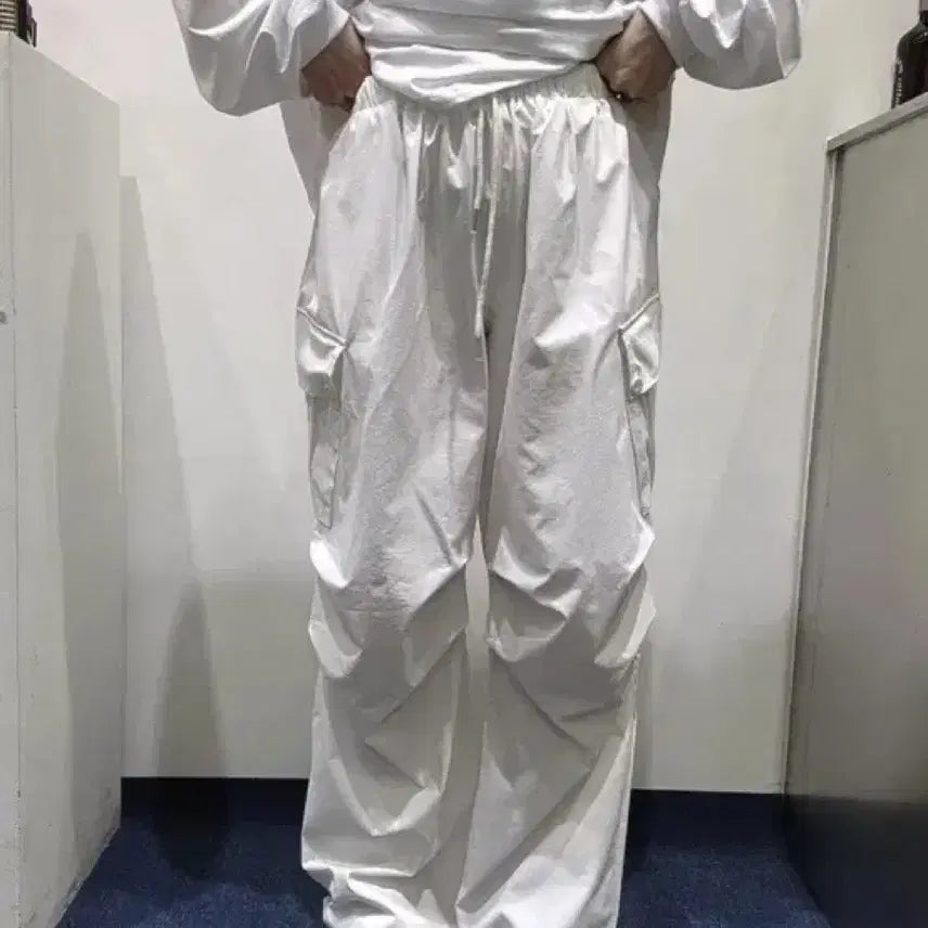 [BUNJANG] Nylon Cargo Pants White / 나일론 카고 팬츠 화이트