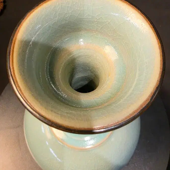 [BUNJANG] Goryeo Celadon Inlaid Vase with Kyungbyeong Shape / 260506-3 여요 은상감 장경병