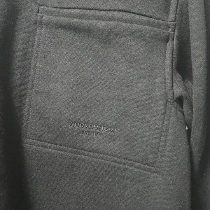 [BUNJANG] Wooyoungmi Logo Pocket Oversized Sweatshirt with Side Slits / 우영미 로고 포켓 사이드 트임 오버 스웻셔츠