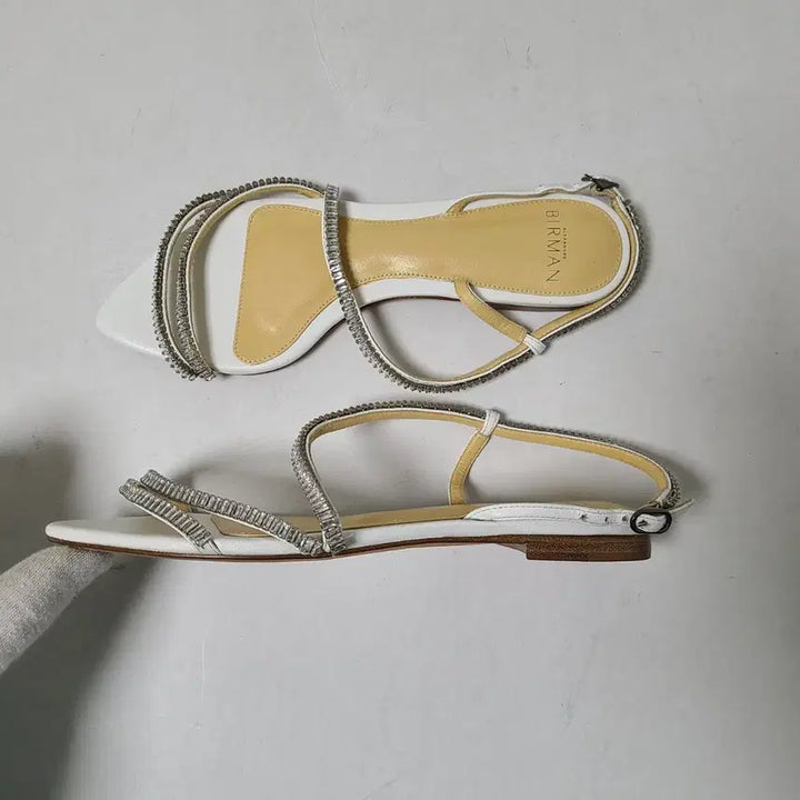 [SOLD OUT] (무료배송)225mm 알렉산더 버만 샌들