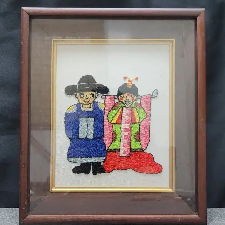 [BUNJANG] Vintage Hand-Embroidered Wedding Couple Korean Traditional Art / 손자수 혼례부부 근대사