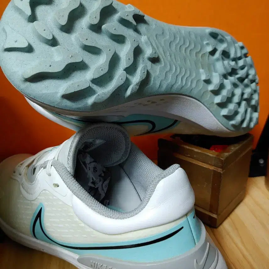 [BUNJANG] Nike Infinity Pro 2 Golf Shoes / 나이키 인피니티 프로2 골프화(US8표기260 추천사이즈255)