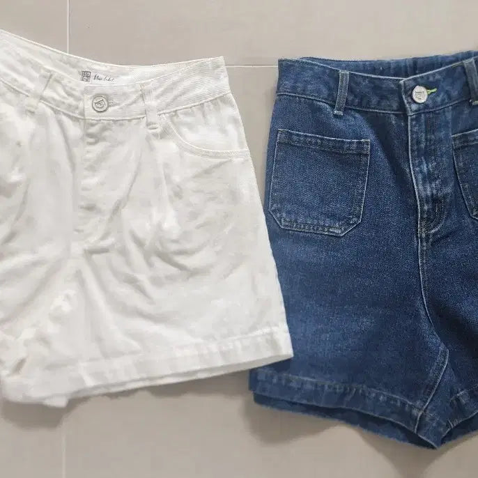 [BUNJANG] Egoist Denim Shorts (White, Denim) - Size S / 에고이스트 2개 (화이트, 데님) 사이즈 S