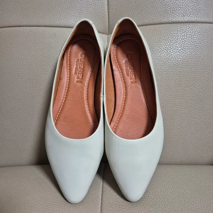 [BUNJANG] Kuers Madrid 01 Flat Shoes / 쿠에른 마드리드 01 플랫슈즈