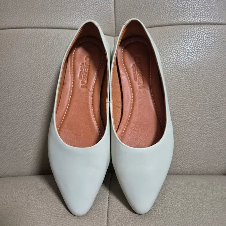 [BUNJANG] Kuers Madrid 01 Flat Shoes / 쿠에른 마드리드 01 플랫슈즈