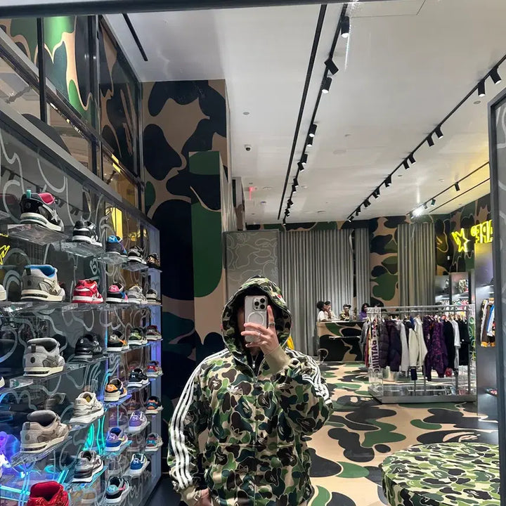[BUNJANG] Adidas x BAPE Shark Track Hooded Jacket Crew Green US Size / 아디다스 x 베이프 샤크 트랙 후드 자켓 크루 그린- US 사이즈