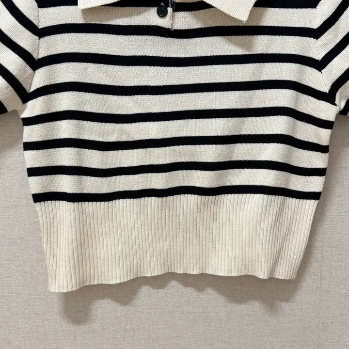 [BUNJANG] Striped Collar Neck Short Sleeve Cropped Knit Top / (여성복) 스트라이프 카라넥 반팔 크롭니트