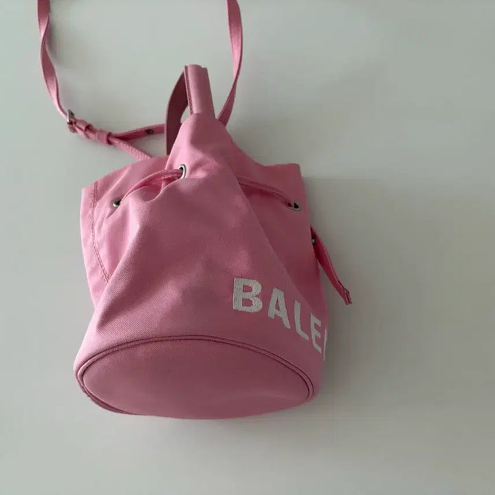 [BUNJANG] Balenciaga Wheel Drawstring Bucket Bag XS / 발렌시아가 휠 드로스트링 버킷백 xs