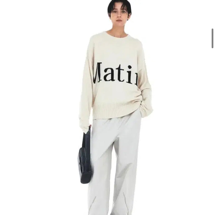 [BUNJANG] Matin Kim Big Logo Pullover Knit F / 마뗑킴 빅로고 풀오버 니트 F