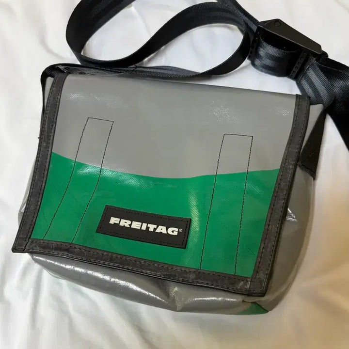 [BUNJANG]  Freitag Ramsay Messenger Bag / 프라이탁 라씨