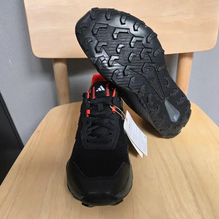 [BUNJANG] Adidas Terrex Tracerocker Shoes Size 270 / 아디다스 트레이스파인더 270 운동화 새제품