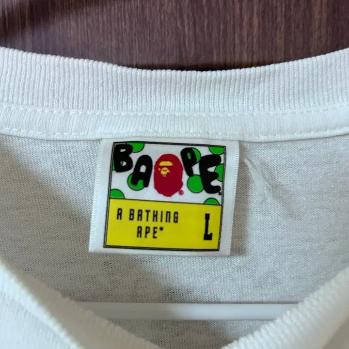 [BUNJANG] BAPE Bearbrick T-Shirt L / 베이프 베어브릭 반팔 L (택포)