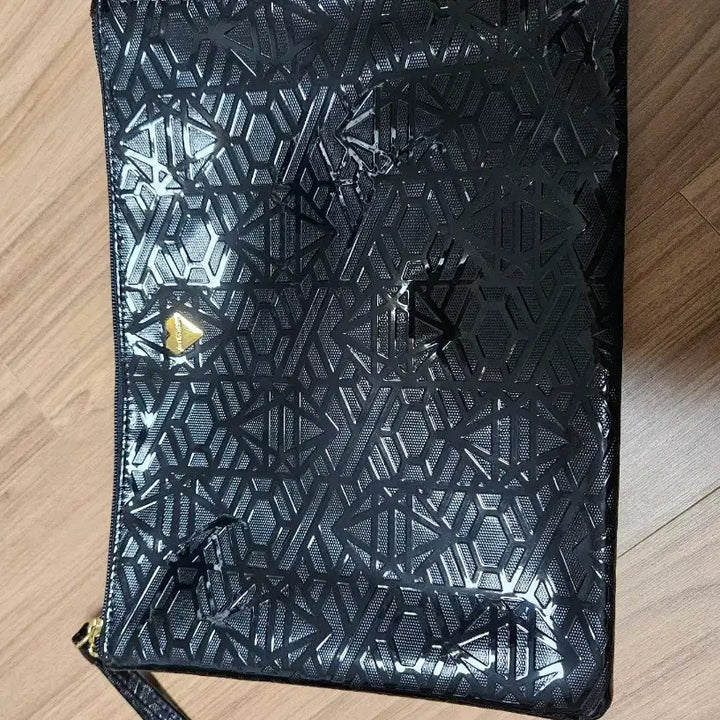 [BUNJANG] JILLSTUART Patent Leather Pouch Bag / 질스튜어트 클러치백 여성가방 에나멜 파우치백