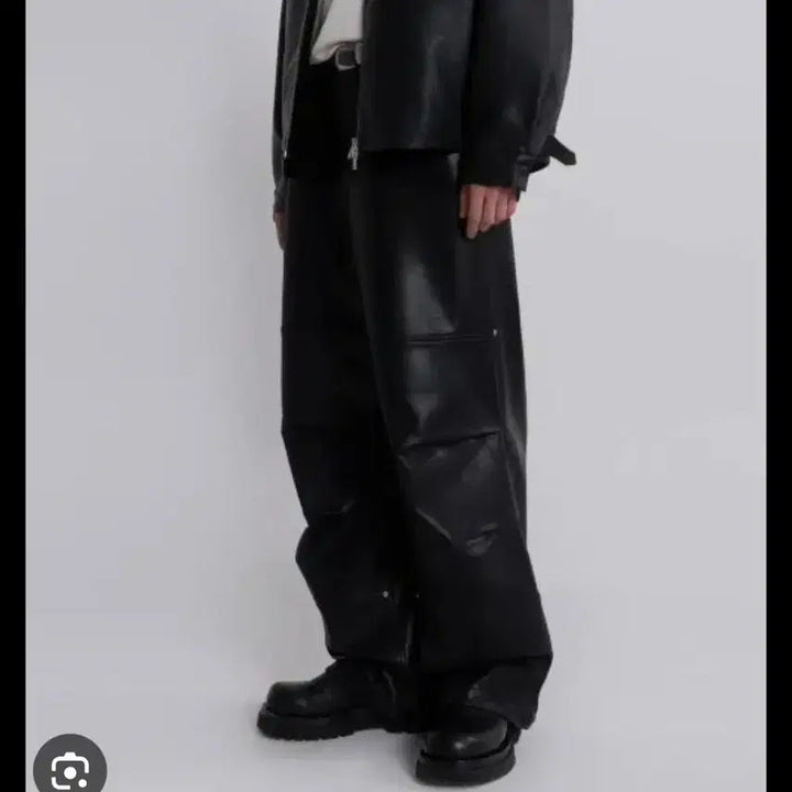 [BUNJANG] La Fait Store Buffing Leather Carpenter Parachute Pants / [라퍼지스토어] 버핑레더 카펜더 파라슈트 팬츠