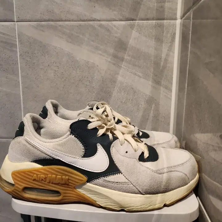 [BUNJANG] Nike Air Max Sneakers / 나이키 에어맥스 운동화 아이보리/블랙