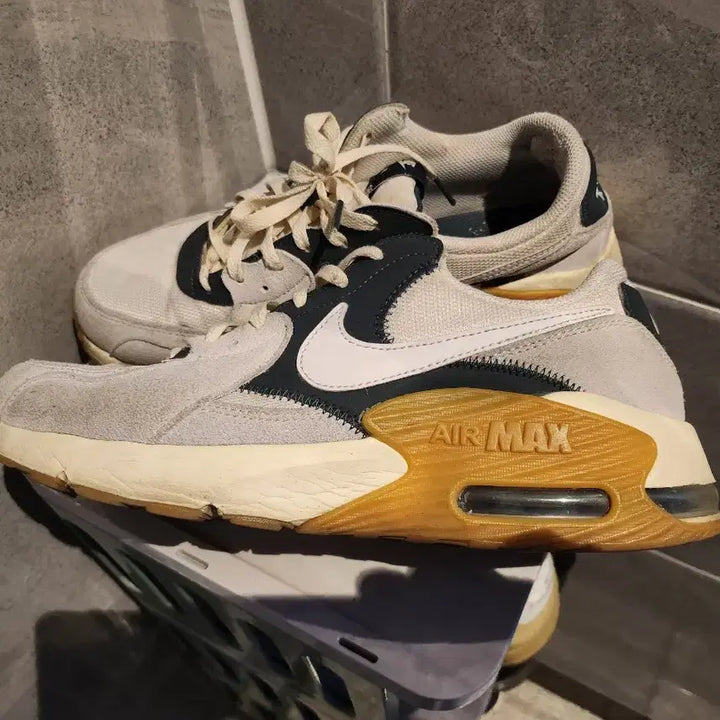 [BUNJANG] Nike Air Max Sneakers / 나이키 에어맥스 운동화 아이보리/블랙