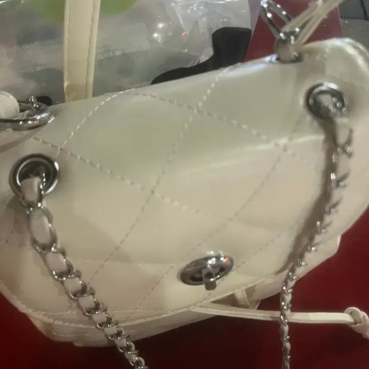 [BUNJANG] Ivory Quilted Backpack / 아이보리 백팩