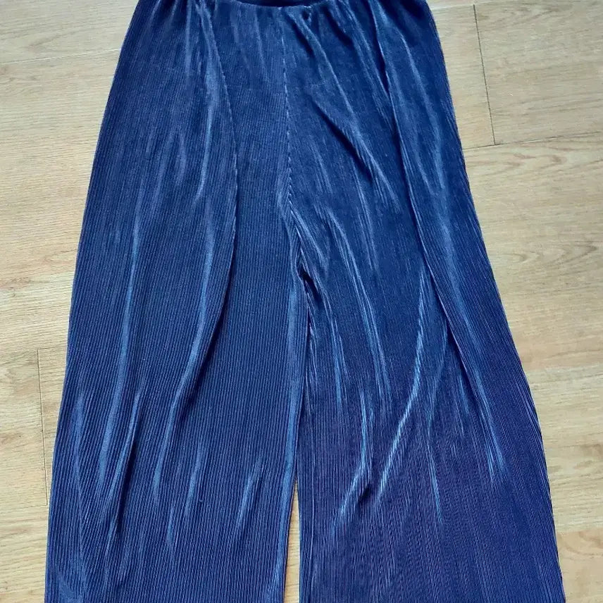 [BUNJANG] Navy Pleated Wide Pants / 네이비 플리츠 주름 바지 와이드 팬츠