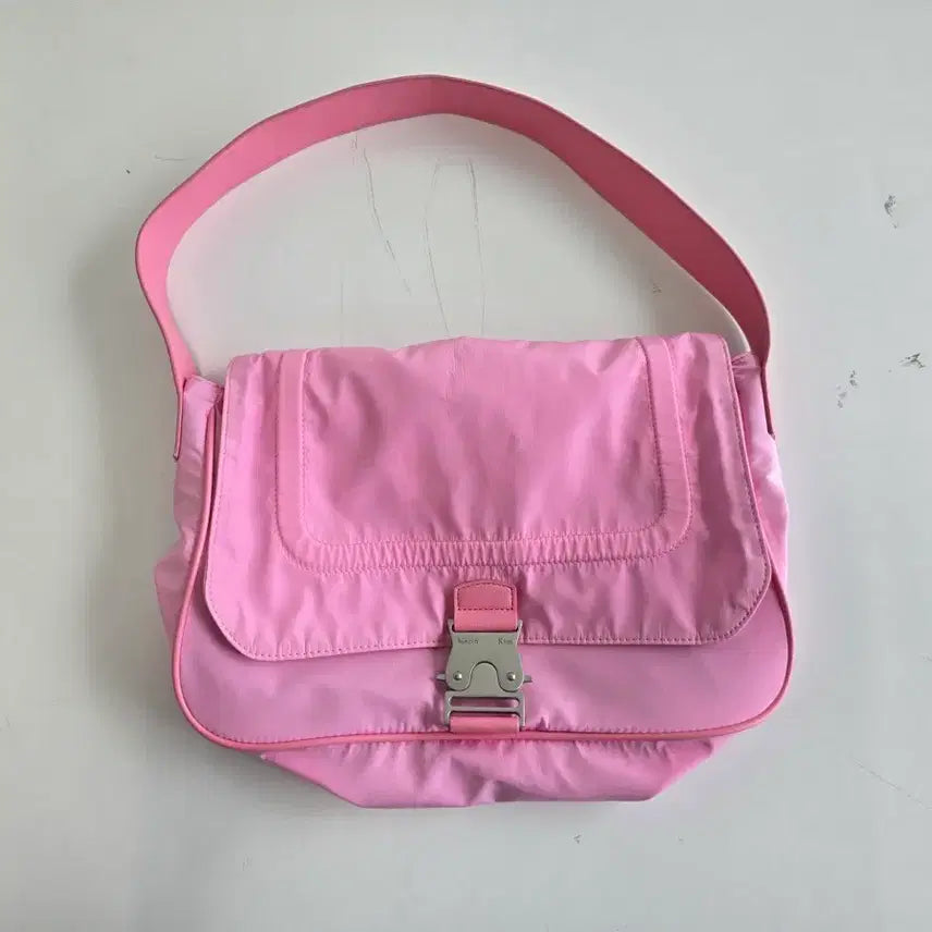 [BUNJANG] Matin Kim Buckle Shoulder Bag Pink Nylon / 마땡킴 버클 숄더백 핑크
