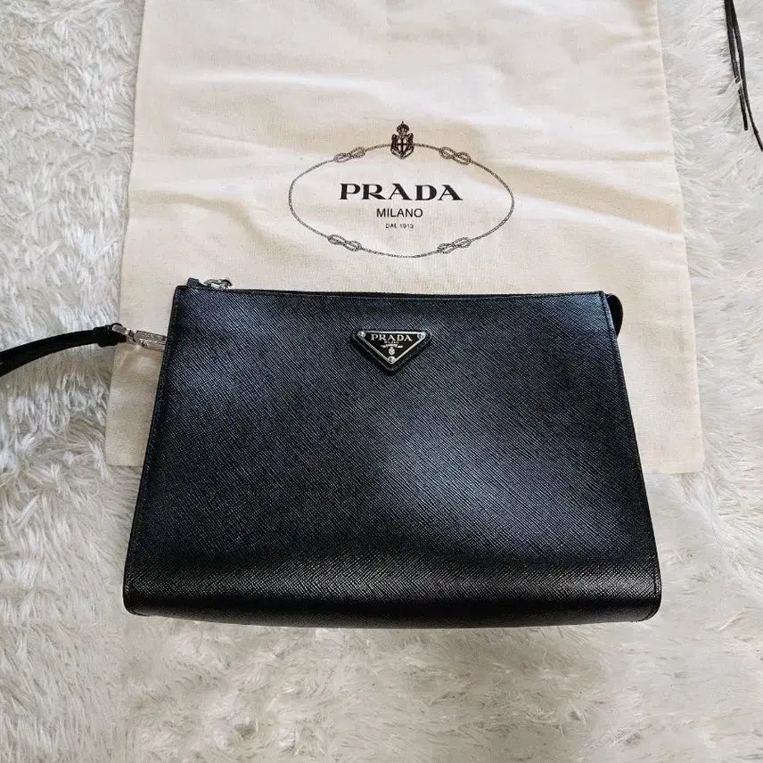 [BUNJANG] Authentic Prada Saffiano Leather Clutch Bag Black / 정품 프라다 사피아노 블랙 클러치 백