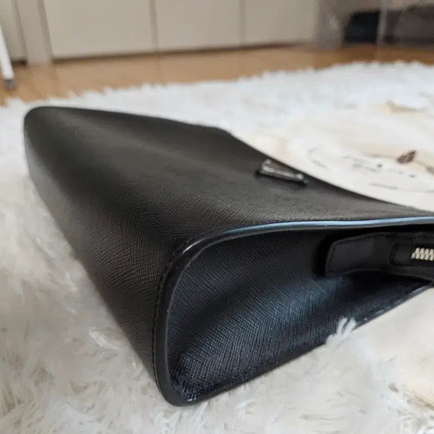 [BUNJANG] Authentic Prada Saffiano Leather Clutch Bag Black / 정품 프라다 사피아노 블랙 클러치 백