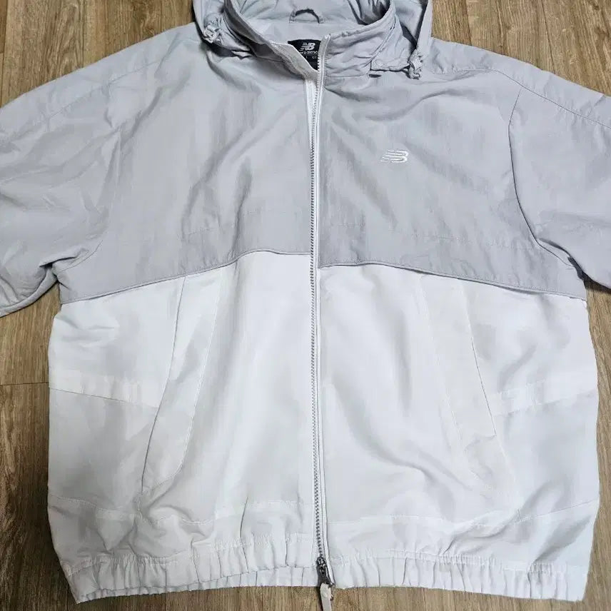 [BUNJANG] New Balance Windbreaker Jacket L / 뉴발란스 바람막이 L