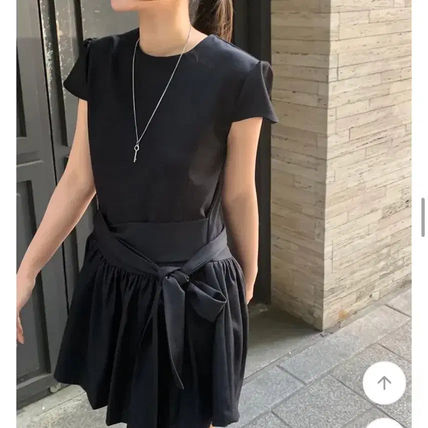 [BUNJANG] Black Mini Dress with Ribbon Detail / 블랙 미니 원피스