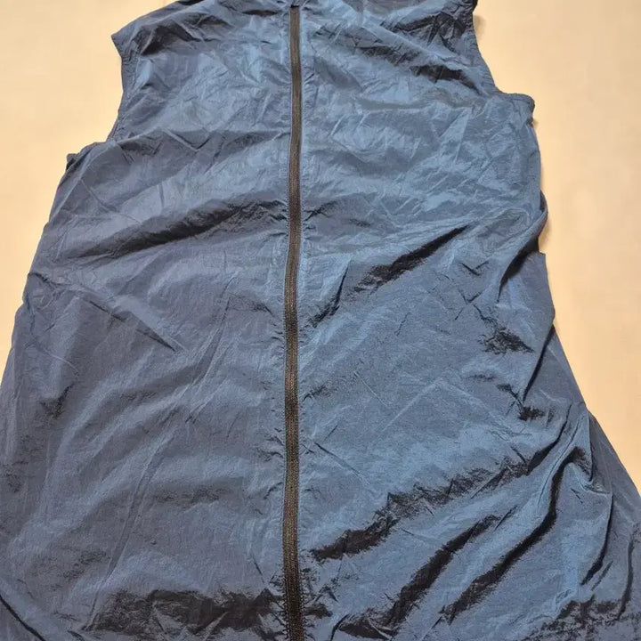 [BUNJANG] Nike Hooded Windbreaker Vest Navy Large New / 나이키 후드 바람막이 조끼 네이비 라지 새상품
