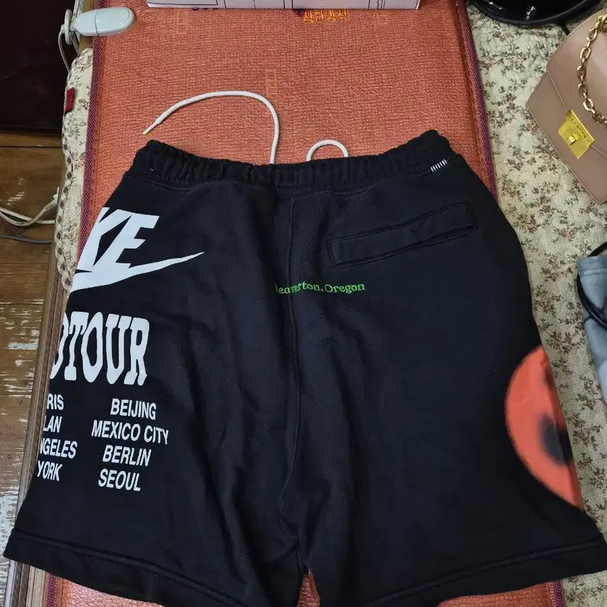 [BUNJANG] Nike World Shorts Black / 나이키 월드 반바지 블랙