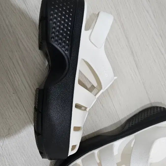 [BUNJANG] Crocs Fisherman Sandals W8 / 크록스 피셔맨 샌들 w8