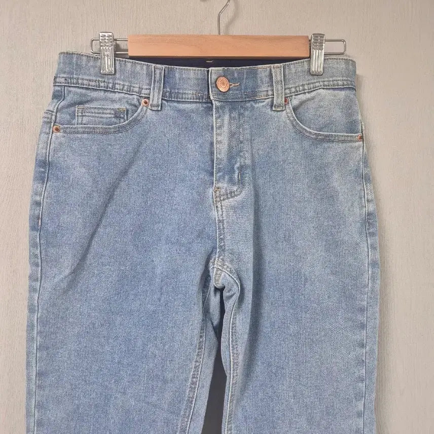 [BUNJANG] Indigo Bank Light Wash Denim Jeans (30-inch) / 연청 청바지 30인치 (새상품)