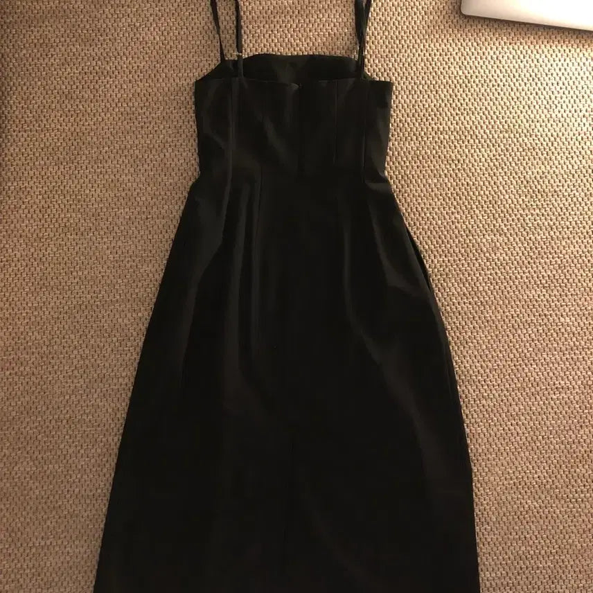[BUNJANG] RE-L Black Dress S / (셀럽 몌으니 착용) RE-L 리엘 블랙 원피스 S