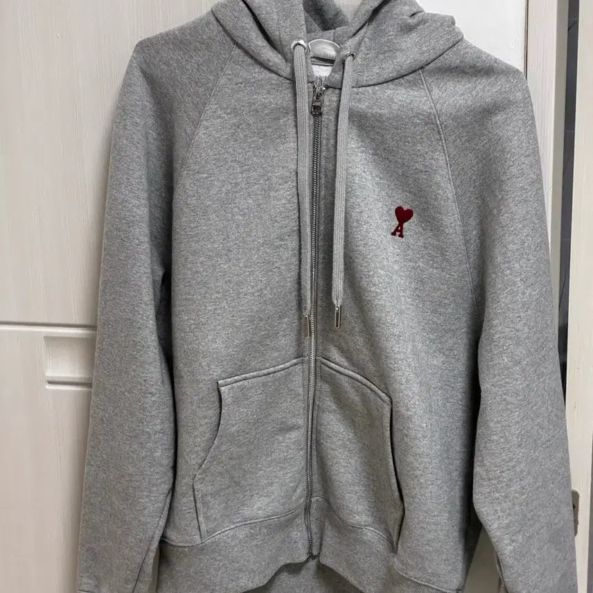 [SOLD OUT] ami 아미 후드집업 (사진 필수 확인)