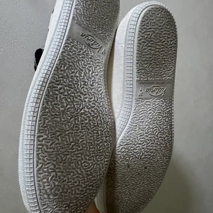 [BUNJANG] Victoria Canvas Mary Jane Shoes White / 빅토리아 캔버스 메리제인 슈즈 화이트
