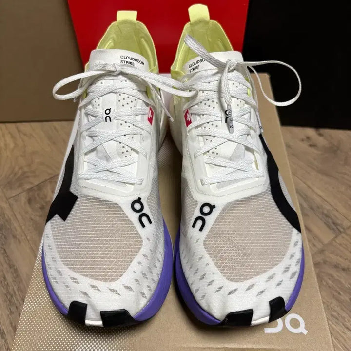 [BUNJANG] On Running Cloudboom Strike Carbon Running Shoes / [255] 온 러닝 클라우드 붐 스트라이크 카본화