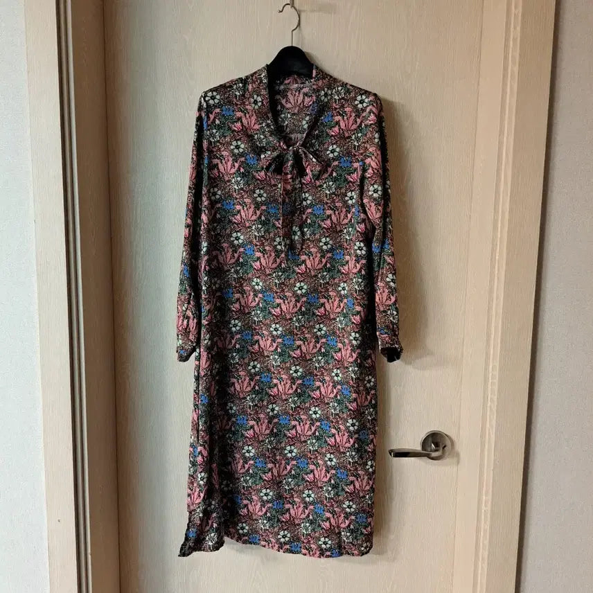 [BUNJANG] Flower Pattern Ribbon Long Dress Size 66 / 플라워 패턴 리본 롱 원피스사이즈66