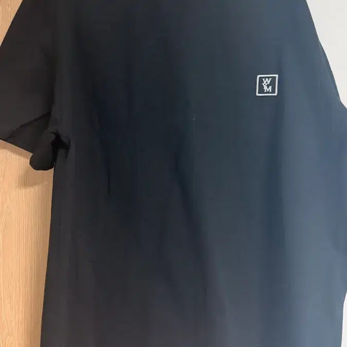 [BUNJANG] WooYoungMi Black Logo Short Sleeve T-Shirt / [50]우영미 반팔 티셔츠 블랙