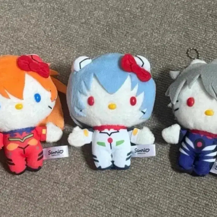 [BUNJANG] Hello Kitty x Evangelion Collaboration Keychain Bundle Set / 헬로키티 에반게리온 키링 일괄판매