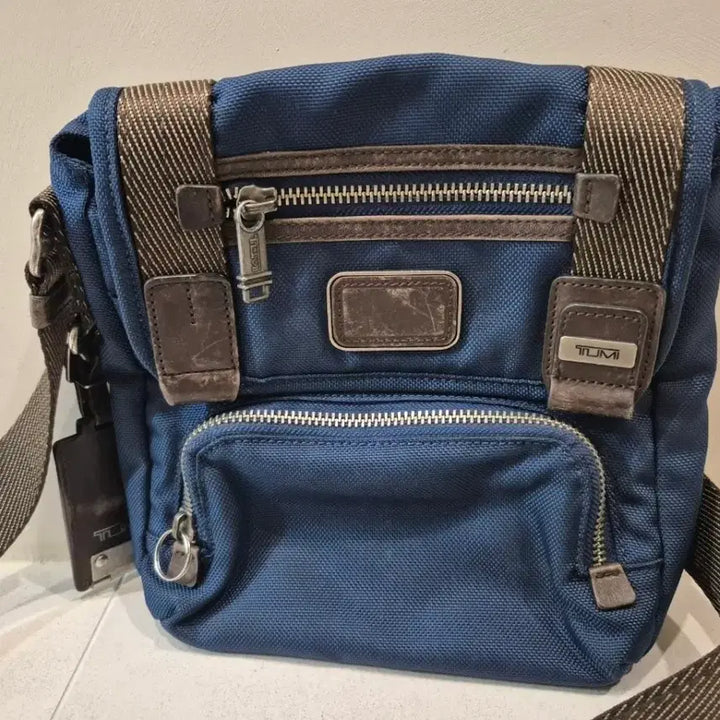 [BUNJANG] Tumi Alpha Bravo Kirby Mini Crossbody Bag Navy / 투미 정품 커비 알파브라보 미니 크로스백 PR1993 판매합니다