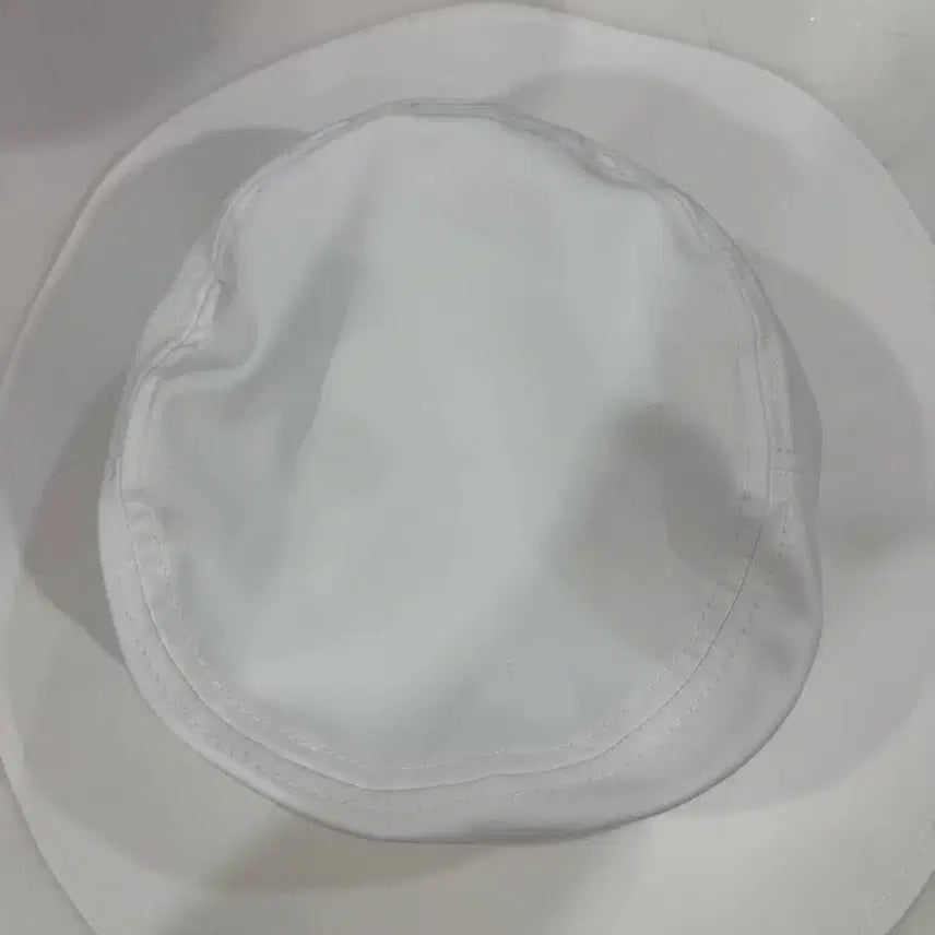 [BUNJANG] J.Lindeberg White Bucket Hat Golf Cap / 제이린드버그 화이트 버킷햇 골프 모자