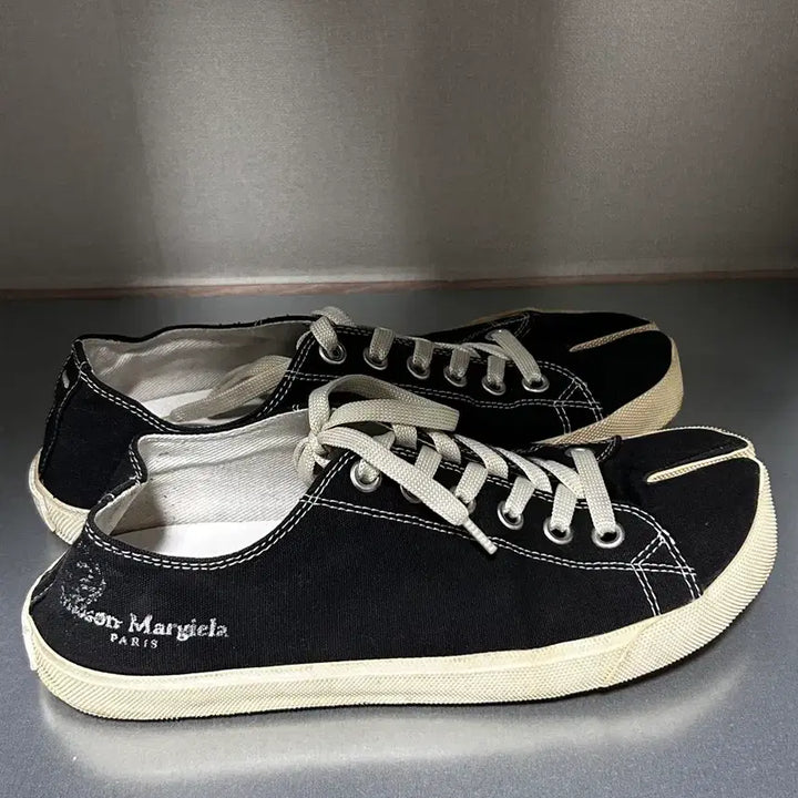 [BUNJANG] Maison Margiela Tabi Sneakers Black / 마르지엘라 타비 스니커즈 2605
